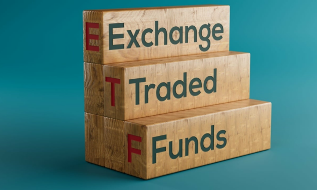 ETF Weekly Recap: Bitcoin ETFs See $560 Million Inflows While Ether ETFs Face $45.51 Million Outflows